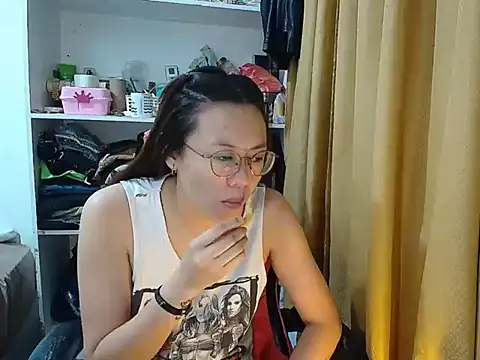 crizzybel online show from March 26, 2026, 6:17 pm