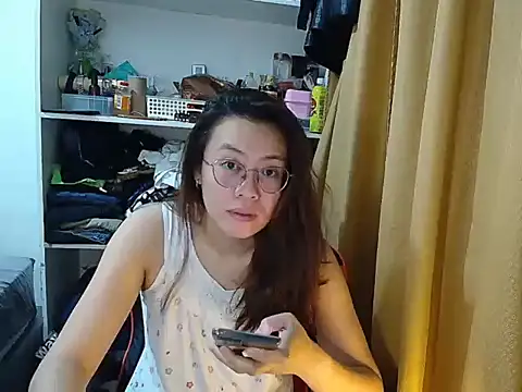 crizzybel online show from April 1, 2026, 8:39 pm