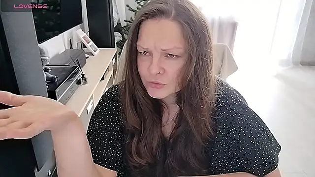 Marla Singerrr online show from June 17, 2026, 3:17 am