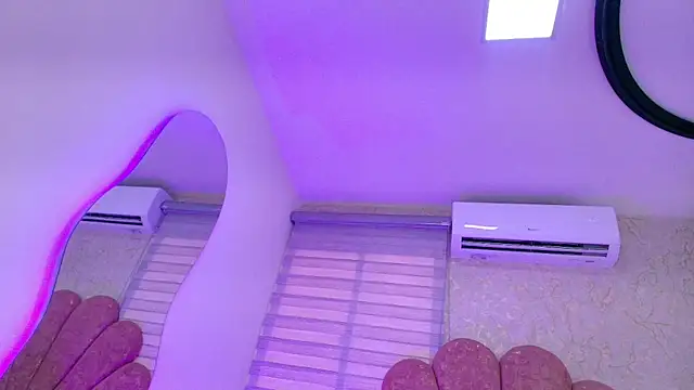 Snapshot of leon_gaby chatting on November 22, 2025, 7:24 pm leon gaby online show from November 22, 2025, 7:24 pm