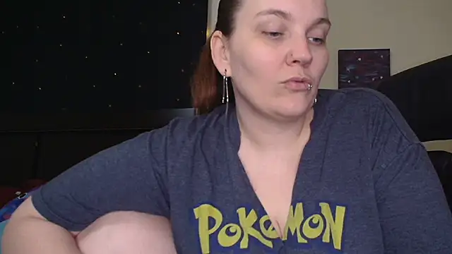Snapshot of ToxicLilly chatting on November 14, 2025, 11:03 am ToxicLilly online show from November 14, 2025, 11:03 am