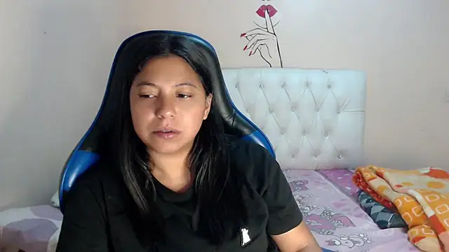 Leylafourniert online show from December 21, 2025, 5:36 pm