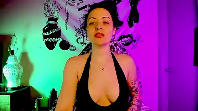 MelroseStrip online show from December 4, 2025, 7:35 pm