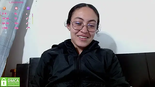 Olivia Bright online show from July 19, 2026, 12:52 am