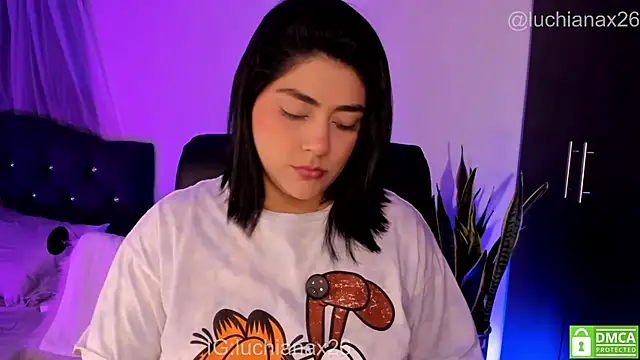 lucy26  online show from May 30, 2026, 3:35 am
