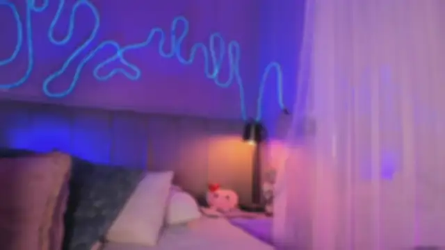 Sofly s online show from March 5, 2026, 11:51 am