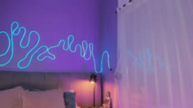 Sofly s online show from November 8, 2025, 12:20 pm