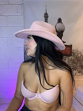 Victoria adaams online show from June 4, 2026, 12:10 pm