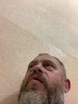 Snapshot of GHsveter chatting on May 12, 2026, 6:03 pm GHsveter online show from May 12, 2026, 6:03 pm