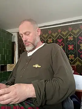 Snapshot of GHsveter chatting on April 23, 2026, 8:21 am GHsveter online show from April 23, 2026, 8:21 am
