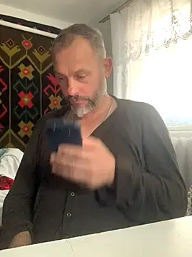 GHsveter online show from October 27, 2025, 9:43 am