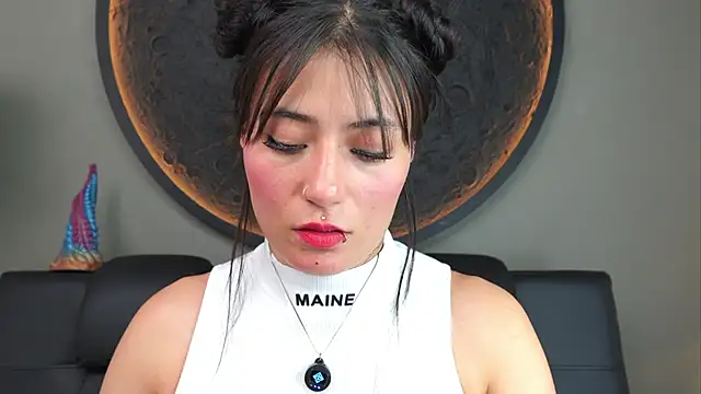 miss sharlotte18 online show from October 29, 2025, 6:29 pm