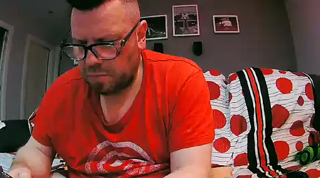 txan9876 online show from February 3, 2025, 1:52 am