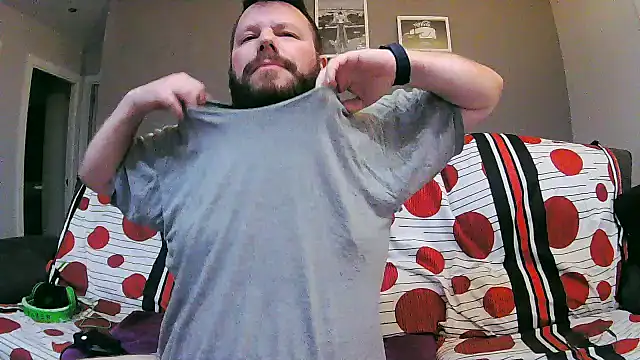 txan9876 online show from November 15, 2025, 3:05 pm