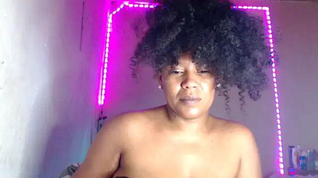 Snapshot of cherry_cleou chatting on April 26, 2026, 4:26 pm cherry cleou online show from April 26, 2026, 4:26 pm
