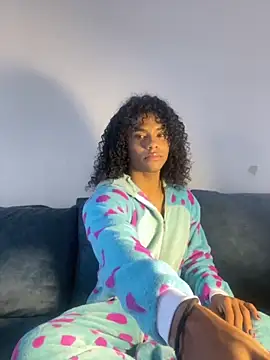 Lucas eevans online show from November 25, 2025, 12:49 pm