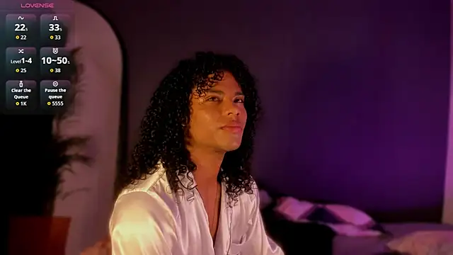 Lucas eevans online show from December 16, 2025, 12:42 pm