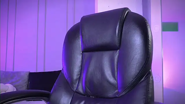 Frank Farrell online show from November 5, 2025, 10:35 pm