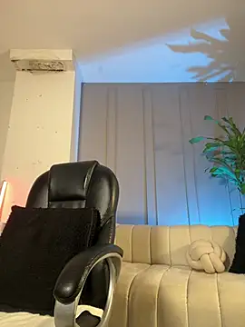 Frank Farrell online show from April 8, 2026, 5:47 pm