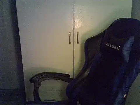 Snapshot of StrawberryWine07 chatting on March 7, 2025, 10:46 am StrawberryWine07 online show from March 7, 2025, 10:46 am