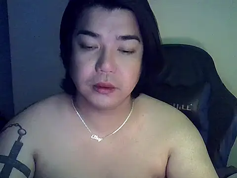 Snapshot of StrawberryWine07 chatting on April 29, 2026, 5:00 am StrawberryWine07 online show from April 29, 2026, 5:00 am
