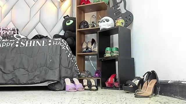 MirandaHaguen online show from March 3, 2026, 9:00 pm