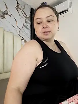 mollieblue69 online show from November 2, 2025, 12:54 pm