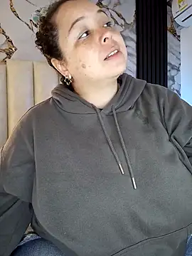 mollieblue69 online show from March 24, 2026, 1:11 pm