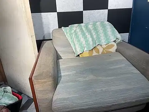 asian-doll online show from March 16, 2026, 12:31 pm