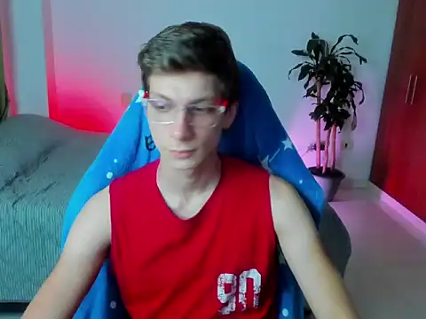 Snapshot of Othermore_ chatting on January 15, 2026, 10:24 pm Othermore online show from January 15, 2026, 10:24 pm