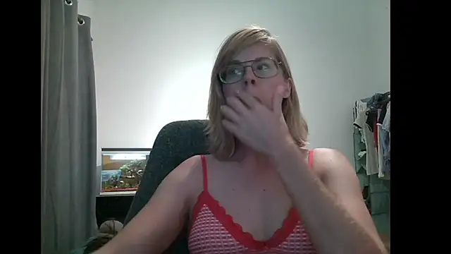 Snapshot of SavannaGirly chatting on March 5, 2025, 5:08 pm SavannaGirly online show from March 5, 2025, 5:08 pm