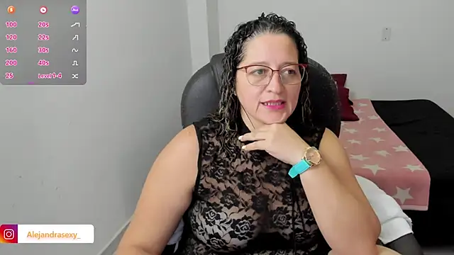 Snapshot of alejandra_milf_ chatting on June 15, 2026, 8:08 pm alejandra milf online show from June 15, 2026, 8:08 pm