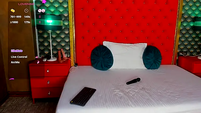 VallerieJones online show from October 23, 2025, 8:35 am