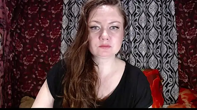 Snapshot of EmilyDoth chatting on February 13, 2025, 5:44 pm EmilyDoth online show from February 13, 2025, 5:44 pm