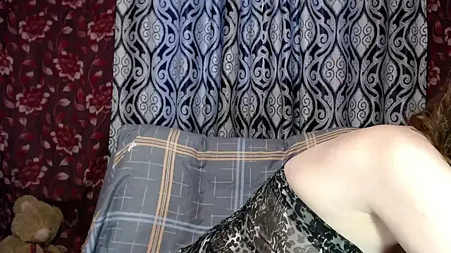 Snapshot of EmilyDoth chatting on December 26, 2024, 7:03 am EmilyDoth online show from December 26, 2024, 7:03 am