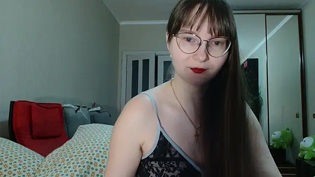 Snapshot of KiraGoldens chatting on April 9, 2026, 7:03 am KiraGoldens online show from April 9, 2026, 7:03 am