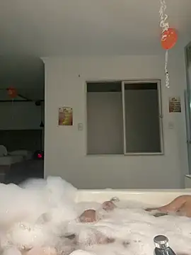 vanessa-love-hot online show from January 19, 2025, 5:48 am