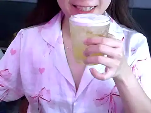 Bee 2k online show from April 18, 2026, 4:37 am