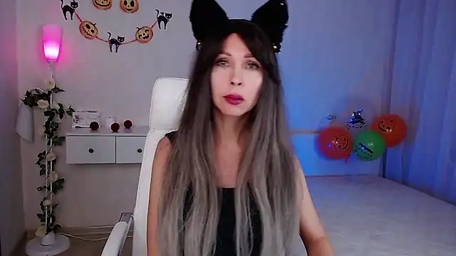 Snapshot of wendifoste chatting on October 27, 2025, 7:48 pm wendifoste online show from October 27, 2025, 7:48 pm