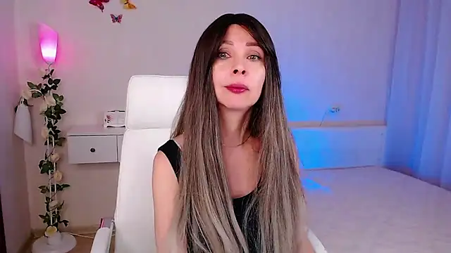 Snapshot of wendifoste chatting on February 7, 2025, 9:15 pm wendifoste online show from February 7, 2025, 9:15 pm