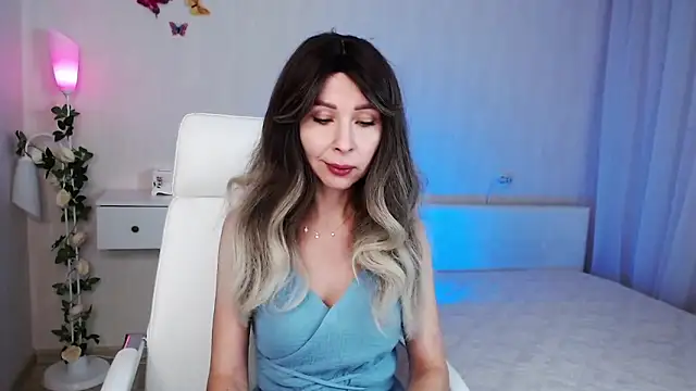 Snapshot of wendifoste chatting on December 13, 2024, 8:47 pm wendifoste online show from December 13, 2024, 8:47 pm