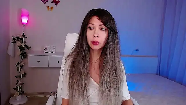 wendifoste online show from November 17, 2025, 6:34 pm