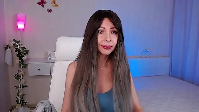 Snapshot of wendifoste chatting on February 19, 2025, 6:00 pm wendifoste online show from February 19, 2025, 6:00 pm