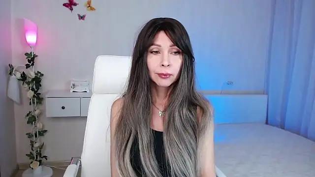 Snapshot of wendifoste chatting on December 19, 2024, 6:45 pm wendifoste online show from December 19, 2024, 6:45 pm