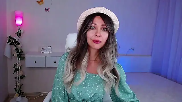 Snapshot of wendifoste chatting on September 26, 2025, 7:54 pm wendifoste online show from September 26, 2025, 7:54 pm