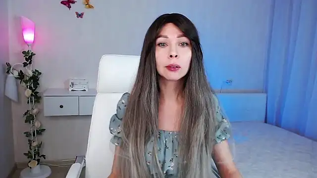 Snapshot of wendifoste chatting on December 23, 2024, 5:43 pm wendifoste online show from December 23, 2024, 5:43 pm