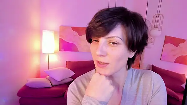 LorenDaze online show from December 16, 2025, 6:50 am