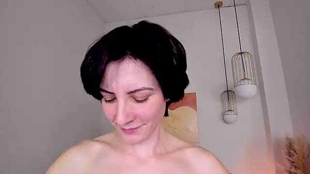 LorenDaze online show from March 21, 2025, 5:12 pm