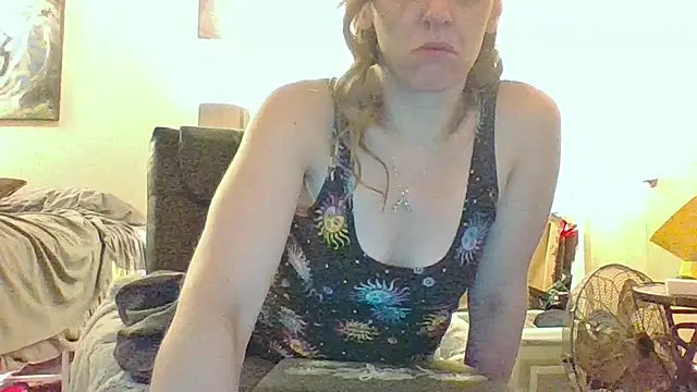 eatmeplease44 online show from October 20, 2025, 7:53 am