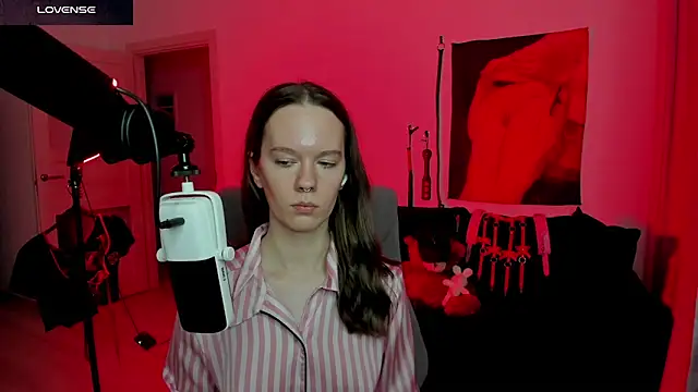 DivineBite online show from April 4, 2026, 5:30 pm